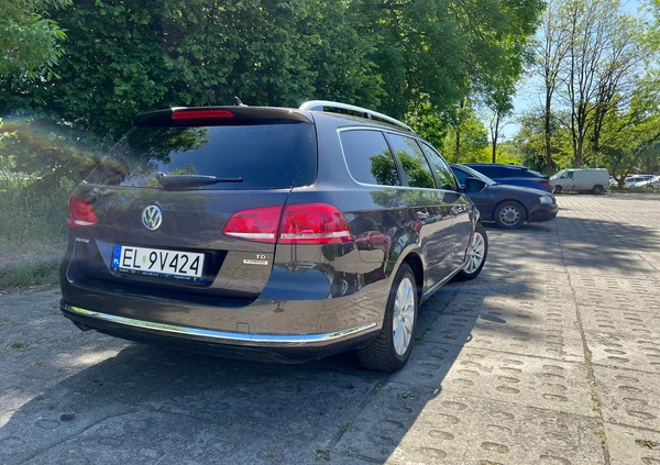 Volkswagen Passat cena 36400 przebieg: 234400, rok produkcji 2014 z Łódź małe 326